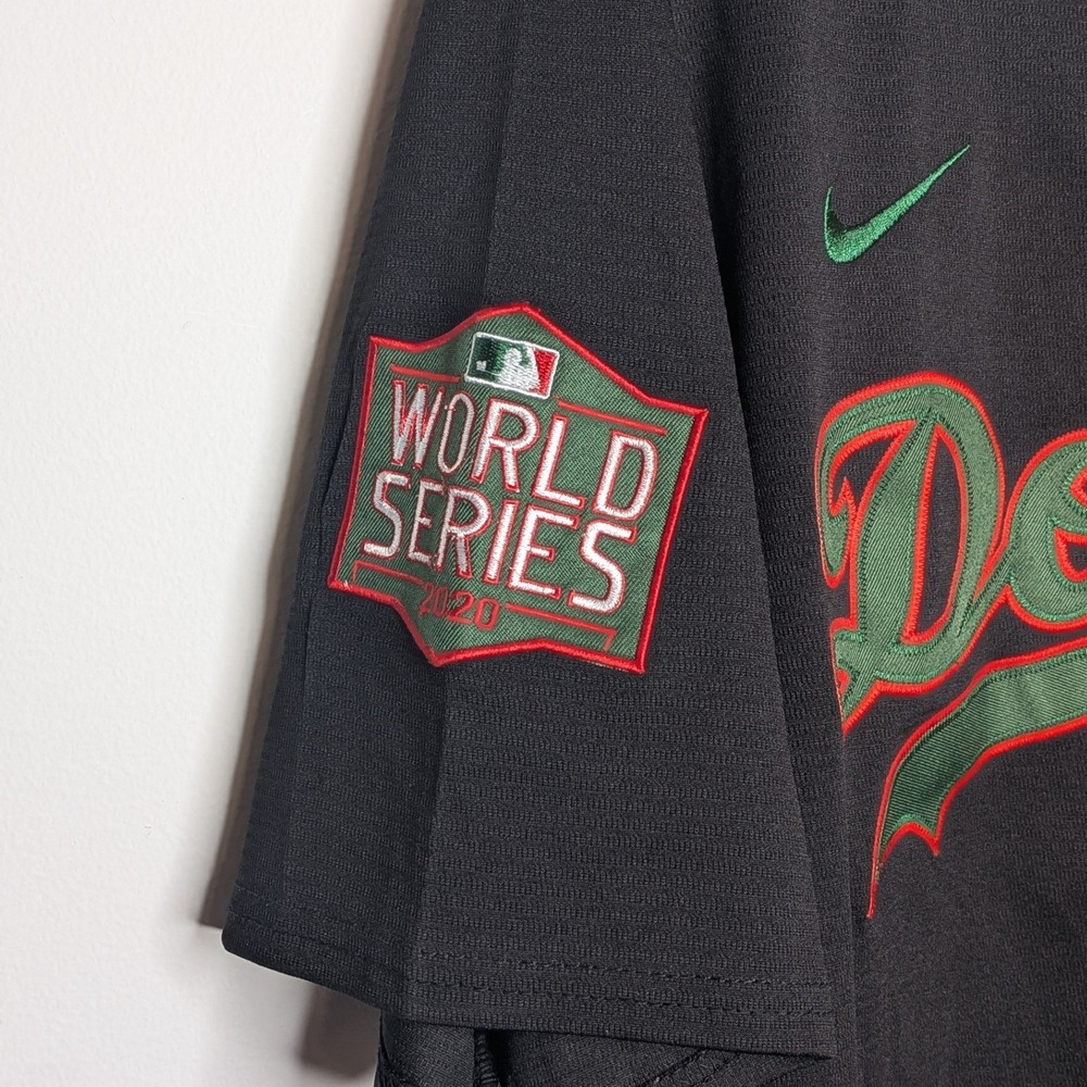 Nike MLB LA Dodgers Urias #7 Mexico Edition World Series Jersey Black XL - Picture 5 of 9